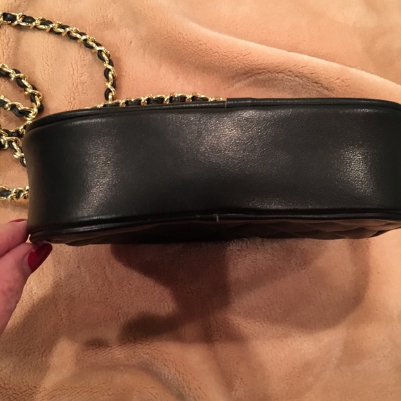 Black Quilted Purse - Picture 5 of 7